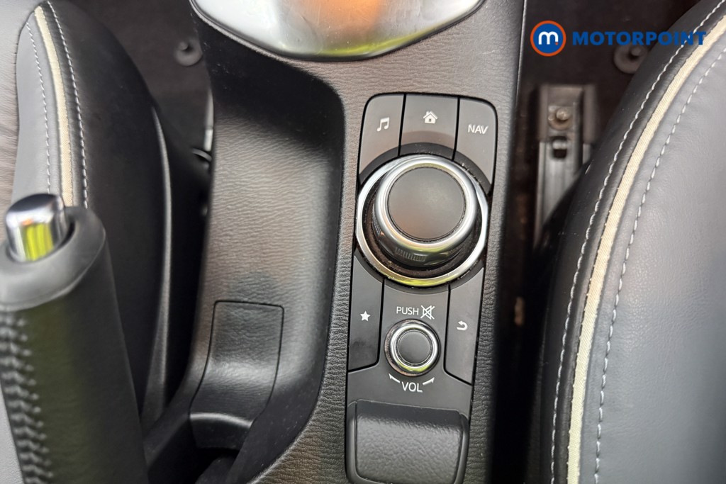 Used Mazda Mazda2 2022 for sale - 77068700: Photo 19