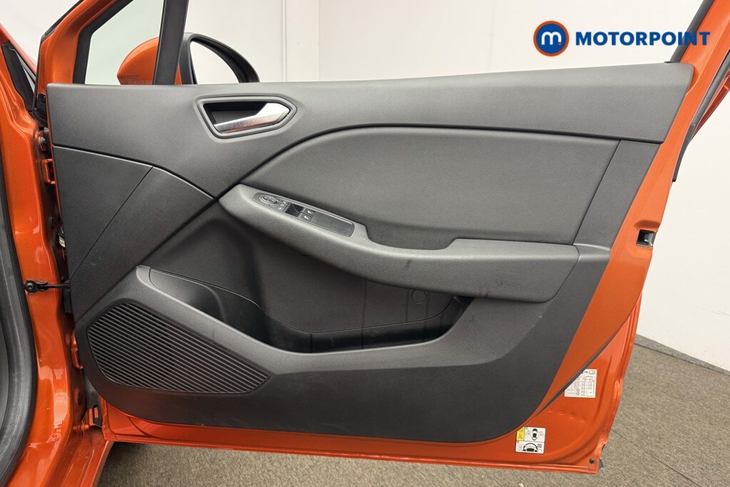 Used Renault Clio for sale - 77997988: Photo 32