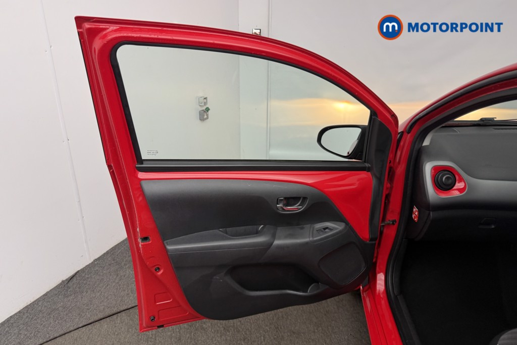 Used Toyota AYGO 2019 for sale - 77381773: Photo 12