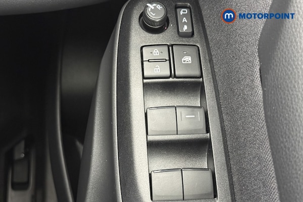 Used Toyota Yaris 2024 for sale - 76118002: Photo 40