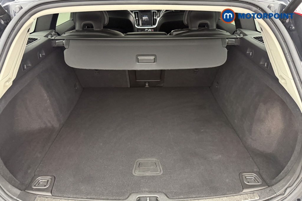 Used Volvo V60 2018 for sale - 78026643: Photo 16