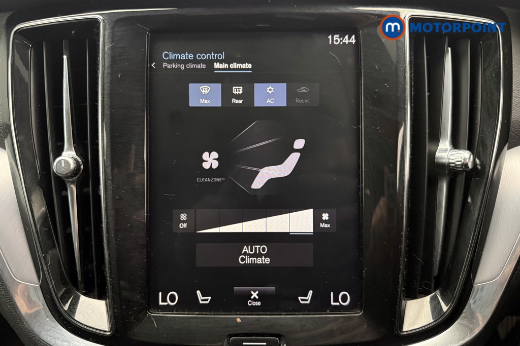 Used Volvo V60 2018 for sale - 78026643: Photo 26