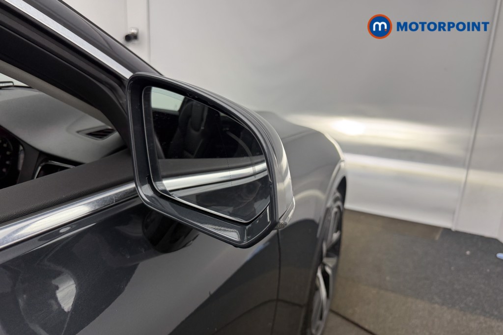 Used Volvo V60 2018 for sale - 78026643: Photo 35