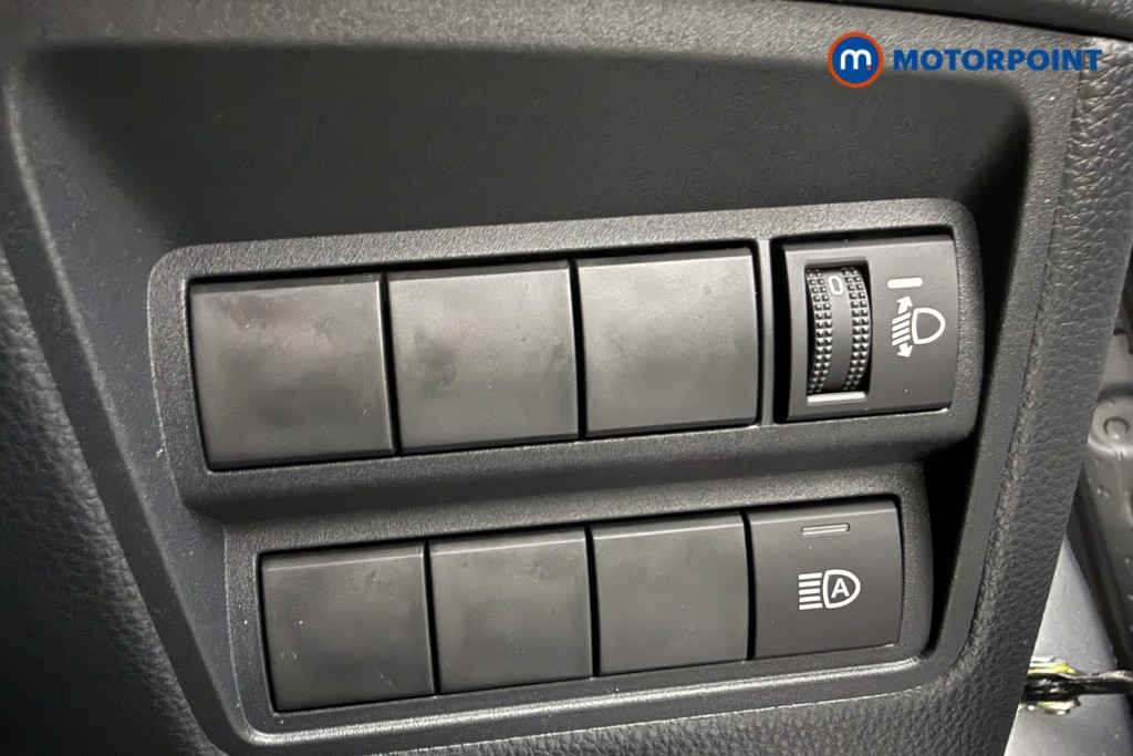 Used Toyota Yaris 2024 for sale - 78012120: Photo 24