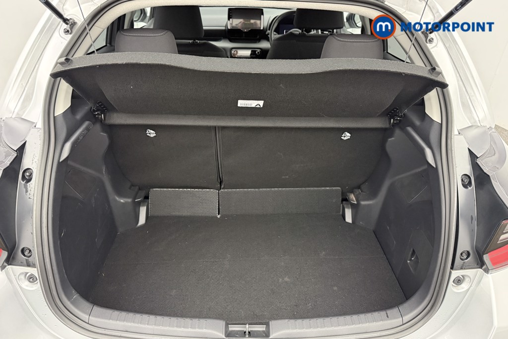 Used Toyota Yaris 2024 for sale - 78012120: Photo 28