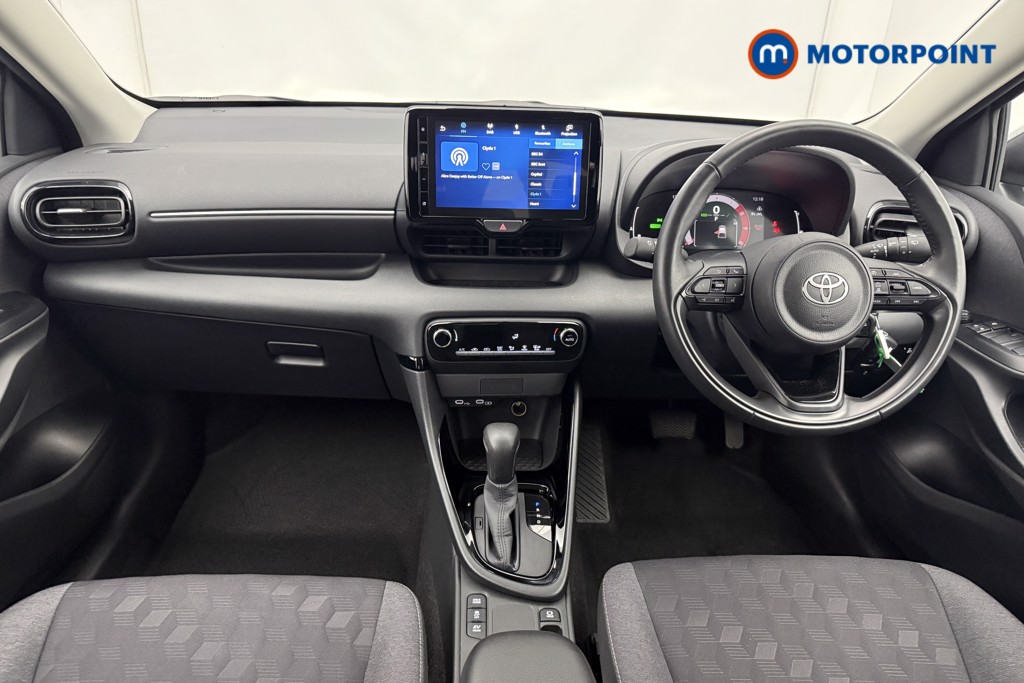 Used Toyota Yaris 2024 for sale - 78012120: Photo 9