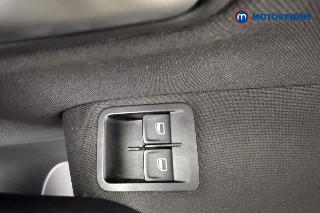 Used Volkswagen Polo 2016 for sale - 77904129: Photo 27