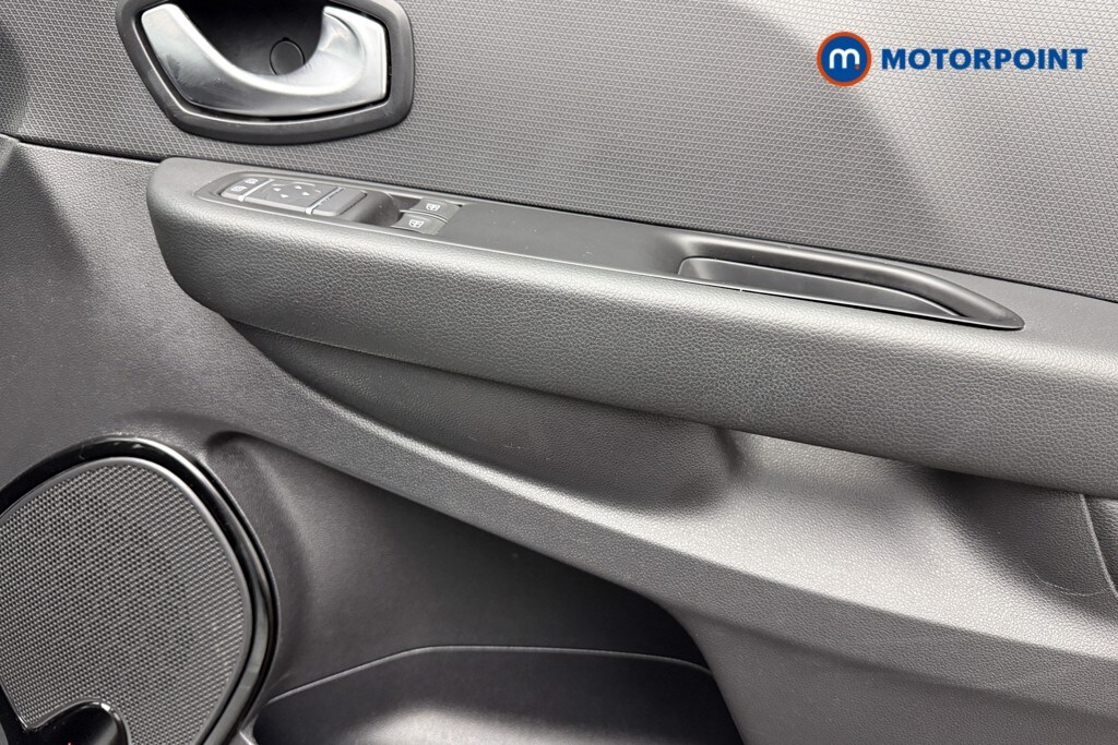 Used Renault Clio 2019 for sale - 77834586: Photo 24