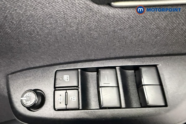 Used Toyota Yaris Cross 2023 for sale - 76278993: Photo 25