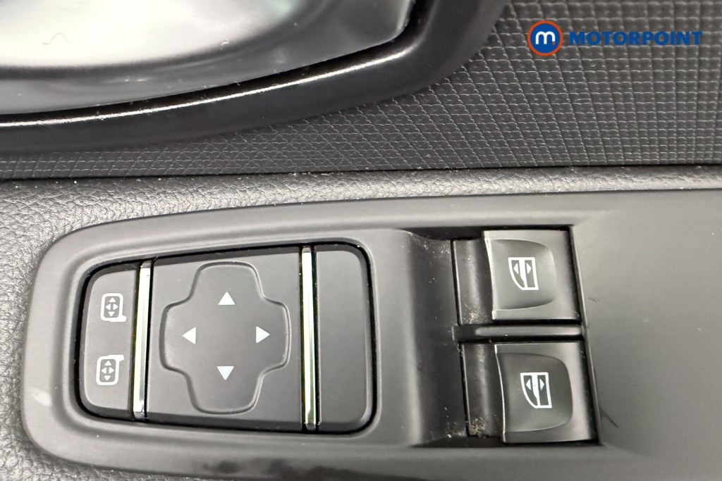 Used Renault Clio 2019 for sale - 77417881: Photo 27