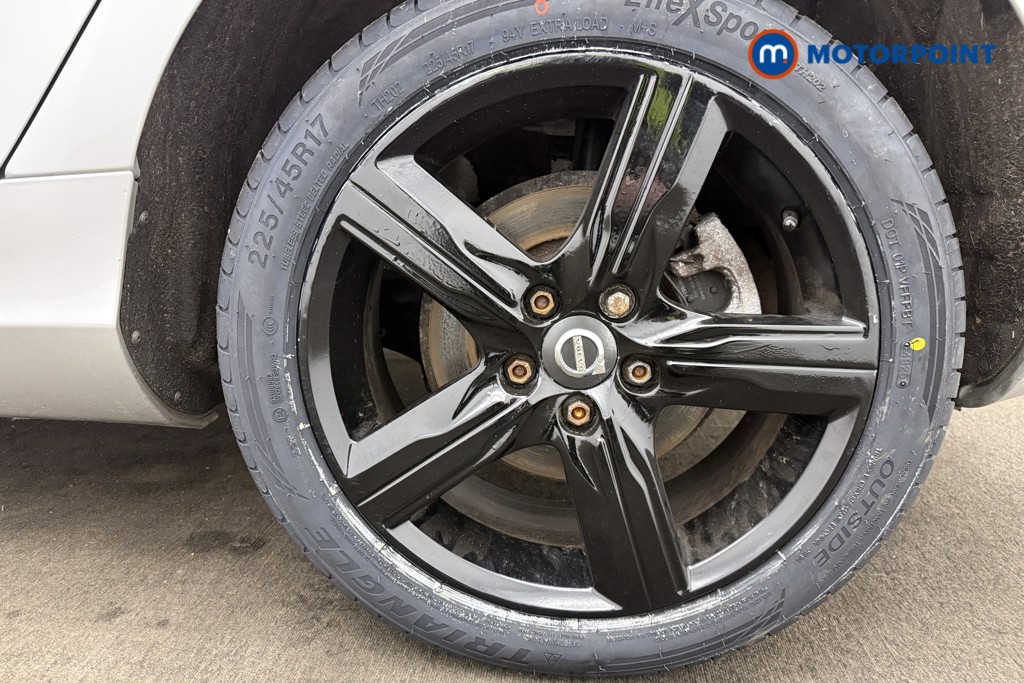 Used Volvo V40 2019 for sale - 77904178: Photo 10