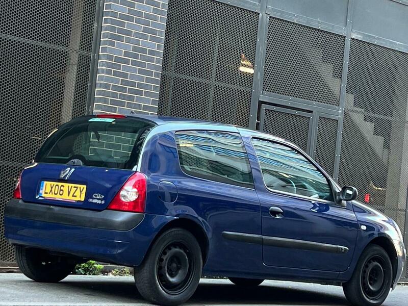 Used Renault Clio 2006 for sale - 77089533: Photo 15