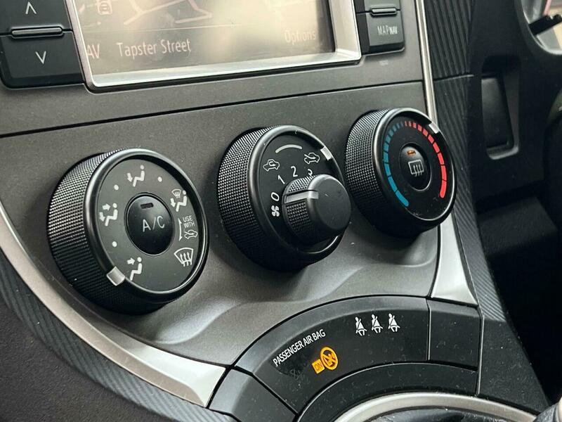 Used Toyota Verso 2011 for sale - 77089550: Photo 16