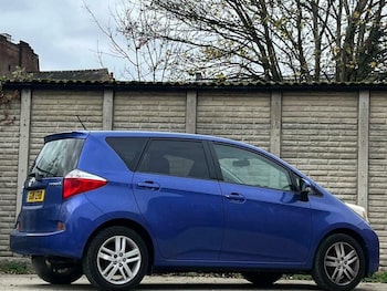 Used Toyota Verso 2011 for sale - 77089550: Photo