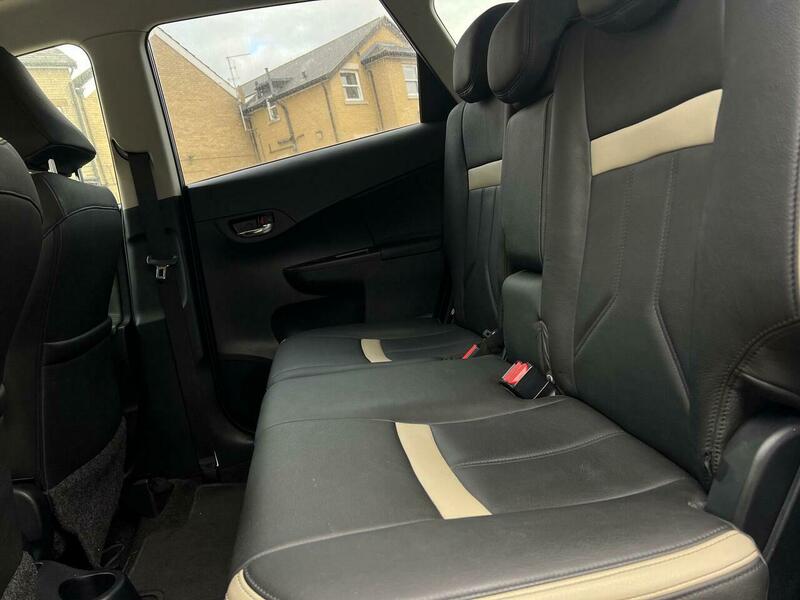 Used Toyota Verso 2011 for sale - 77089550: Photo 9