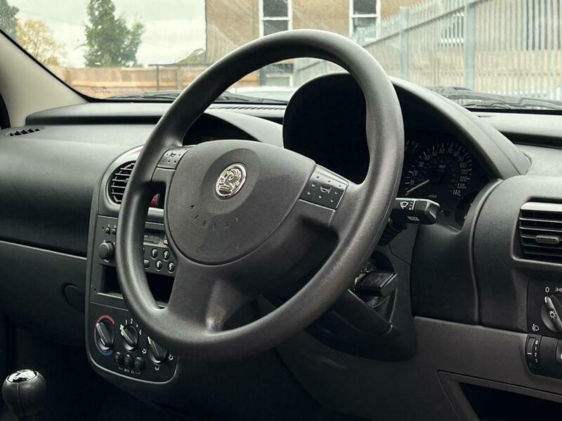 Used Vauxhall Corsa 2001 for sale - 77720786: Photo 14