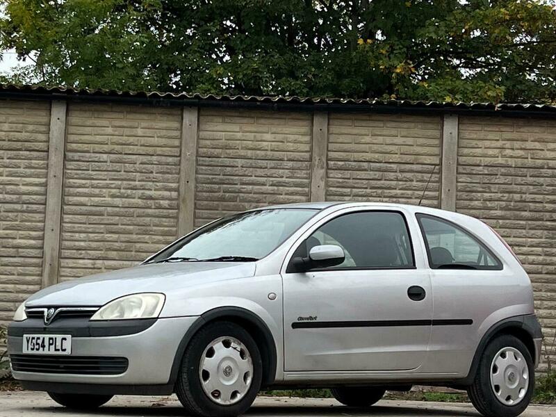 Used Vauxhall Corsa 2001 for sale - 77720786: Photo 2