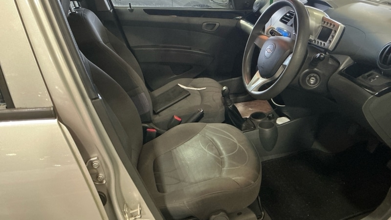 Used Chevrolet Spark 2010 for sale - 77953647: Photo 8