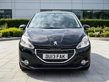 Used Peugeot 208 2013 for sale - 79551338: Photo
