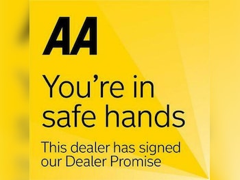 Used Hyundai i10 2013 for sale - 77089526: Photo