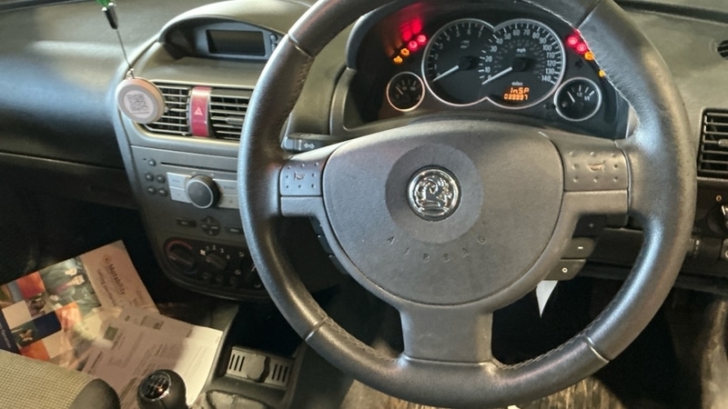 Used Vauxhall Corsa 2005 for sale - 77643426: Photo 8