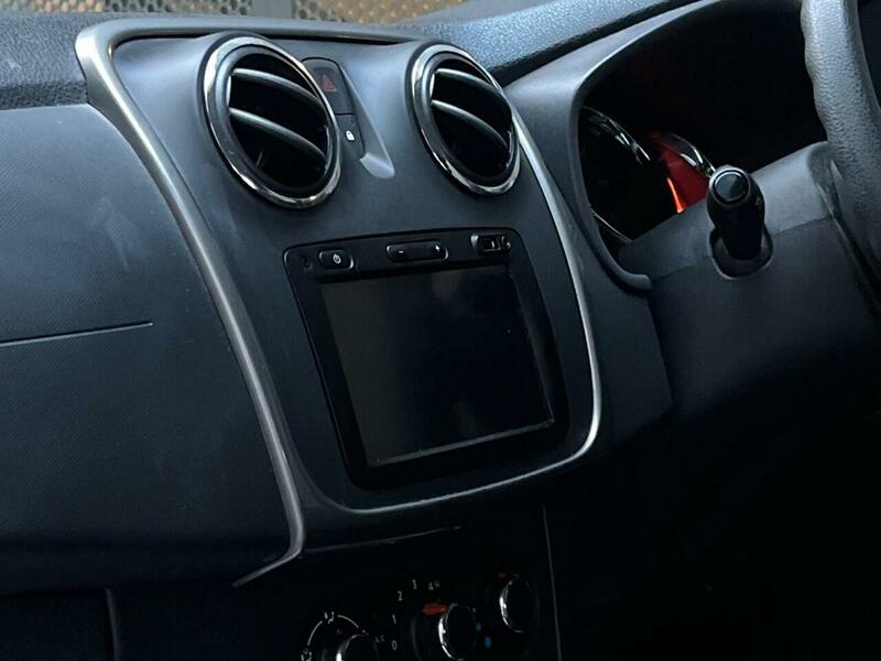 Used Dacia Sandero 2016 for sale - 77089509: Photo 31