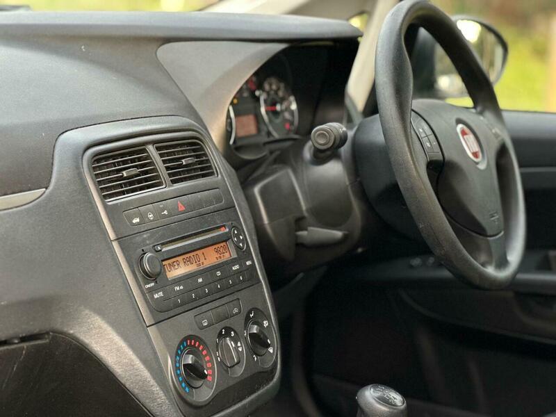 Used Fiat Grande Punto 2009 for sale - 77089558: Photo 25