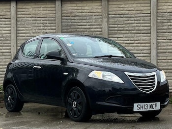 Used Chrysler Ypsilon 2013 for sale - 77089545: Photo