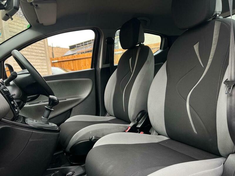 Used Chrysler Ypsilon 2013 for sale - 77089545: Photo 8