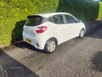 Used Hyundai i10 2023 for sale - 79363043: Photo