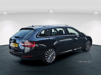 Used Skoda Superb 2017 for sale - 75942472: Photo