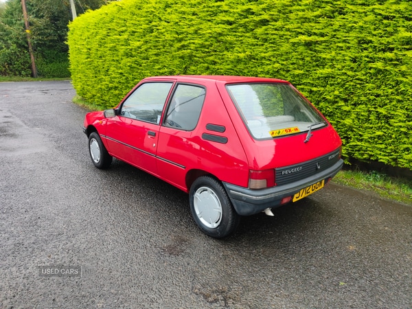 Used Peugeot 205 1992 for sale - 76201763: Photo 8
