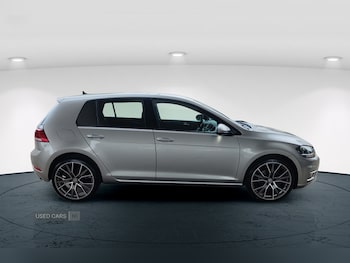 Volkswagen - Golf