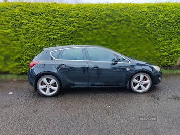 Vauxhall Astra feature image