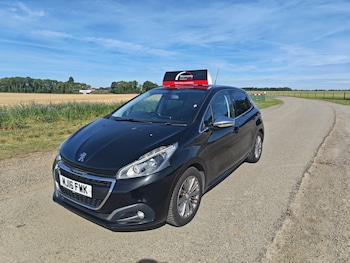Used Peugeot 208 2016 for sale - 78970443: Photo