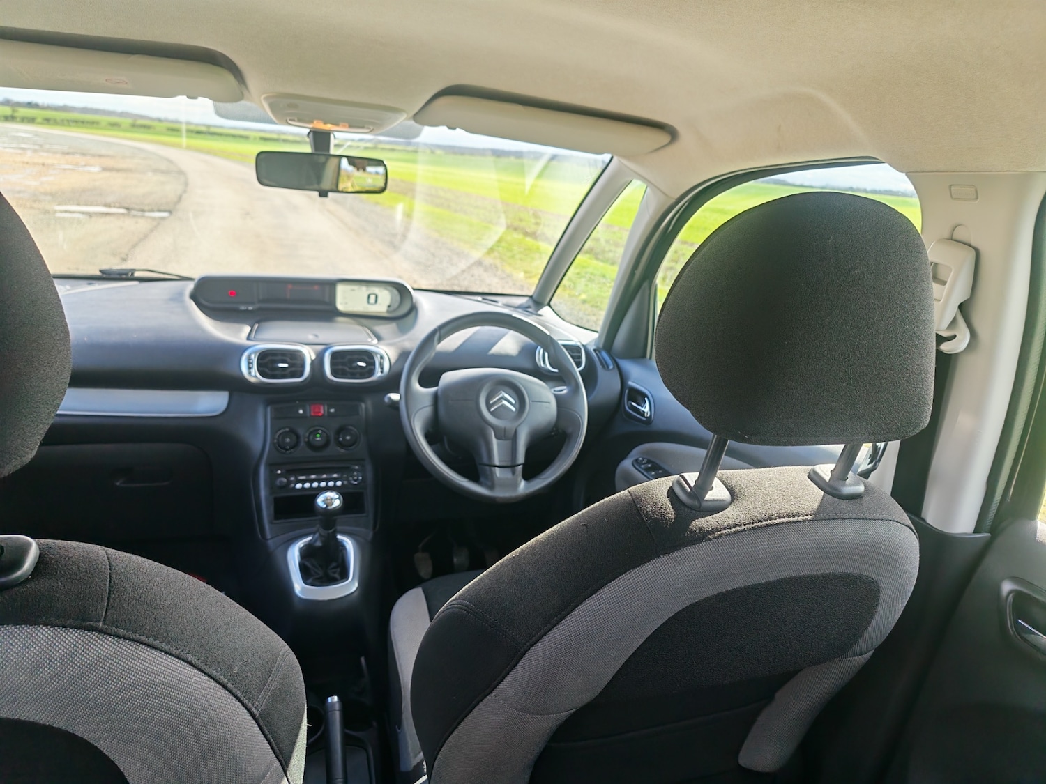 Used Citroen C3 Picasso 2012 for sale - 77702655: Photo 4