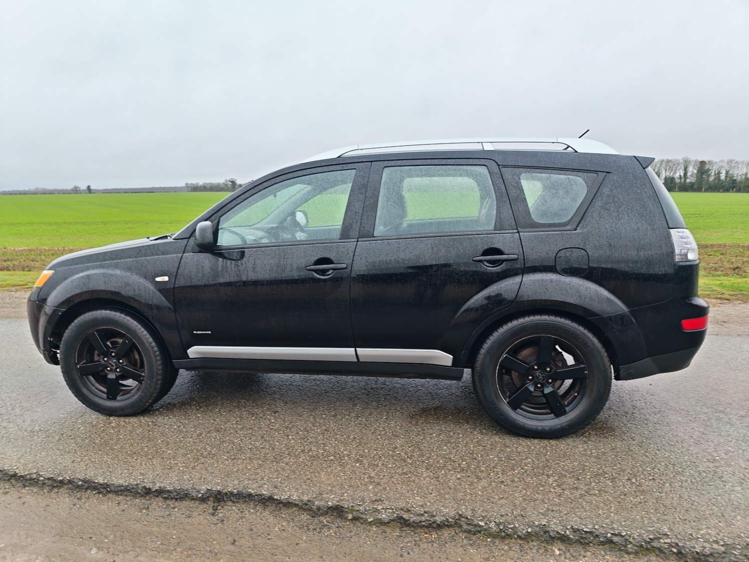 Used Mitsubishi Outlander 2007 for sale - 77274347: Photo 2