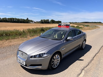 Used Jaguar XF 2015 for sale - 79126021: Photo