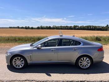 Used Jaguar XF 2015 for sale - 79126021: Photo