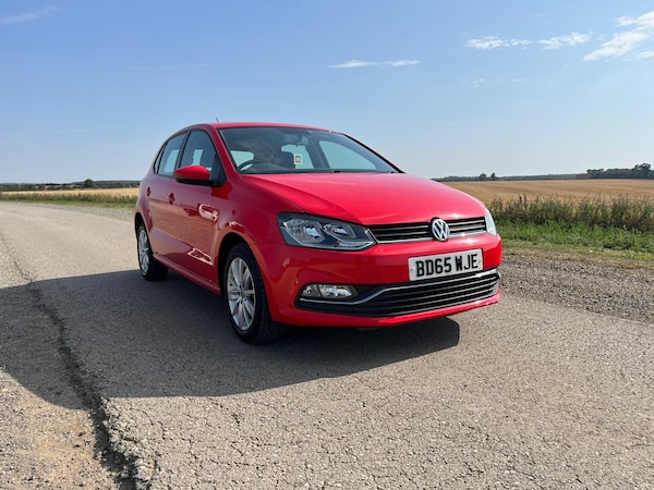 Used Volkswagen Polo 2015 for sale - 75558891: Photo 2