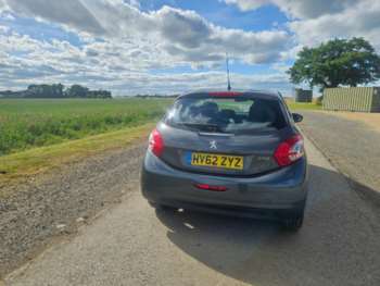 Used Peugeot 208 2012 for sale - 74841162: Photo