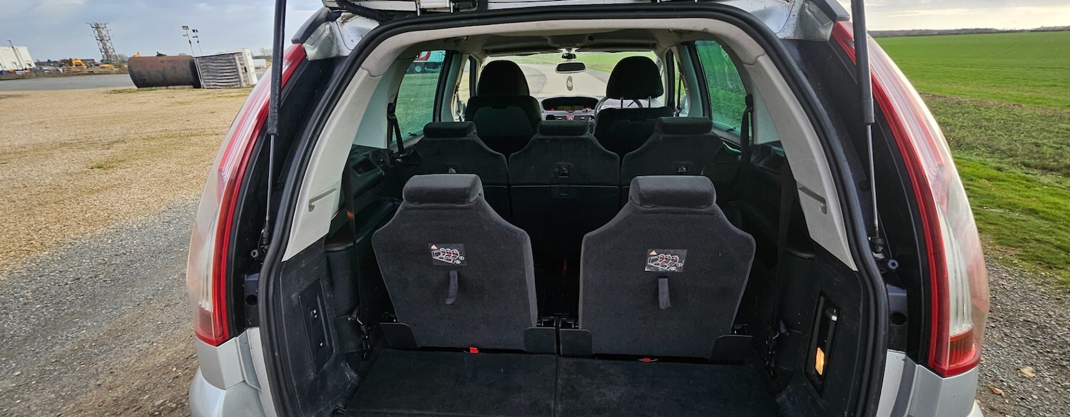 Used Citroen C4 Grand Picasso 2010 for sale - 76625017: Photo 11