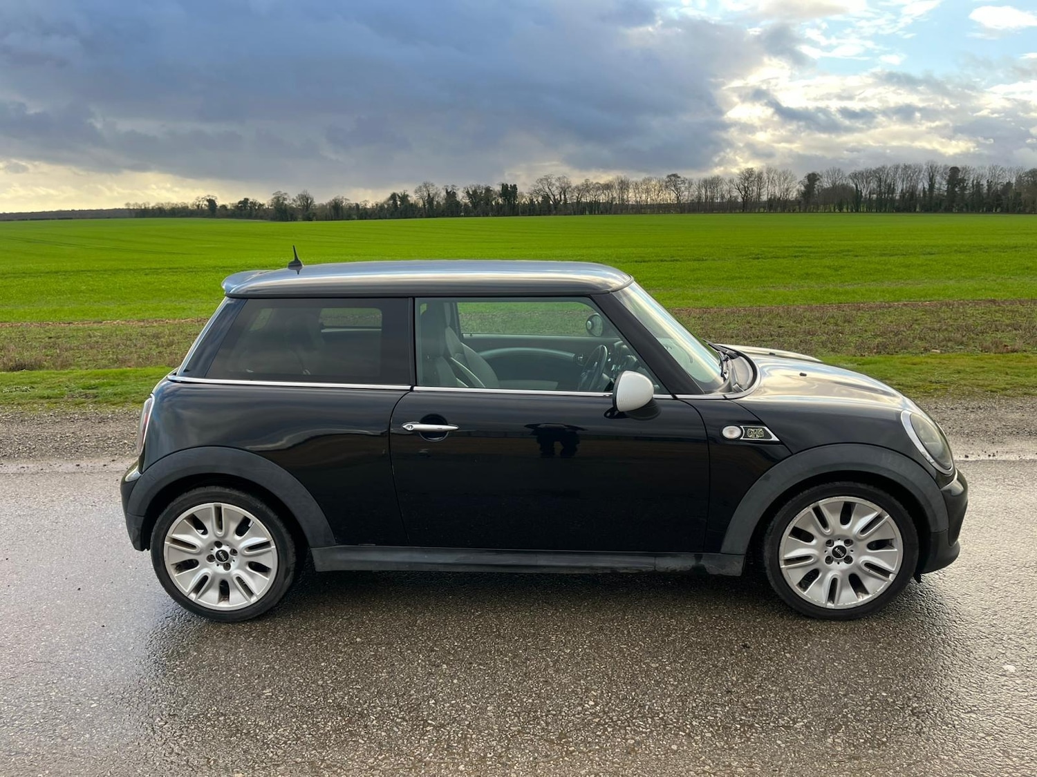 Used MINI Hatch 2010 for sale - 77519220: Photo 2
