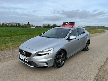 Used Volvo V40 2017 for sale - 78313871: Photo