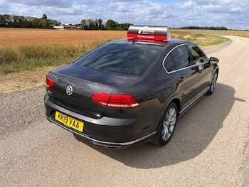 Used Volkswagen Passat 2019 for sale - 79719929: Photo