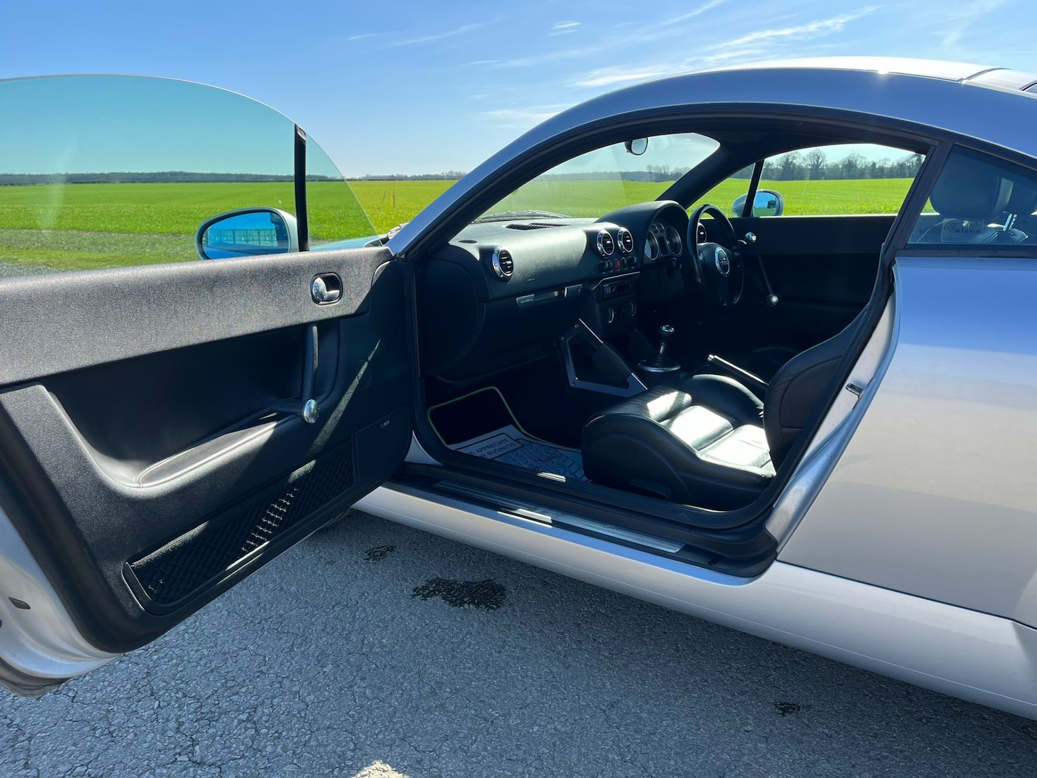 Used Audi TT 2001 for sale - 77981137: Photo 10