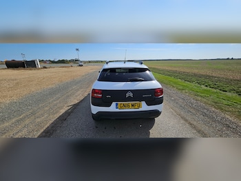 Used Citroen C4 Cactus 2016 for sale - 76007589: Photo