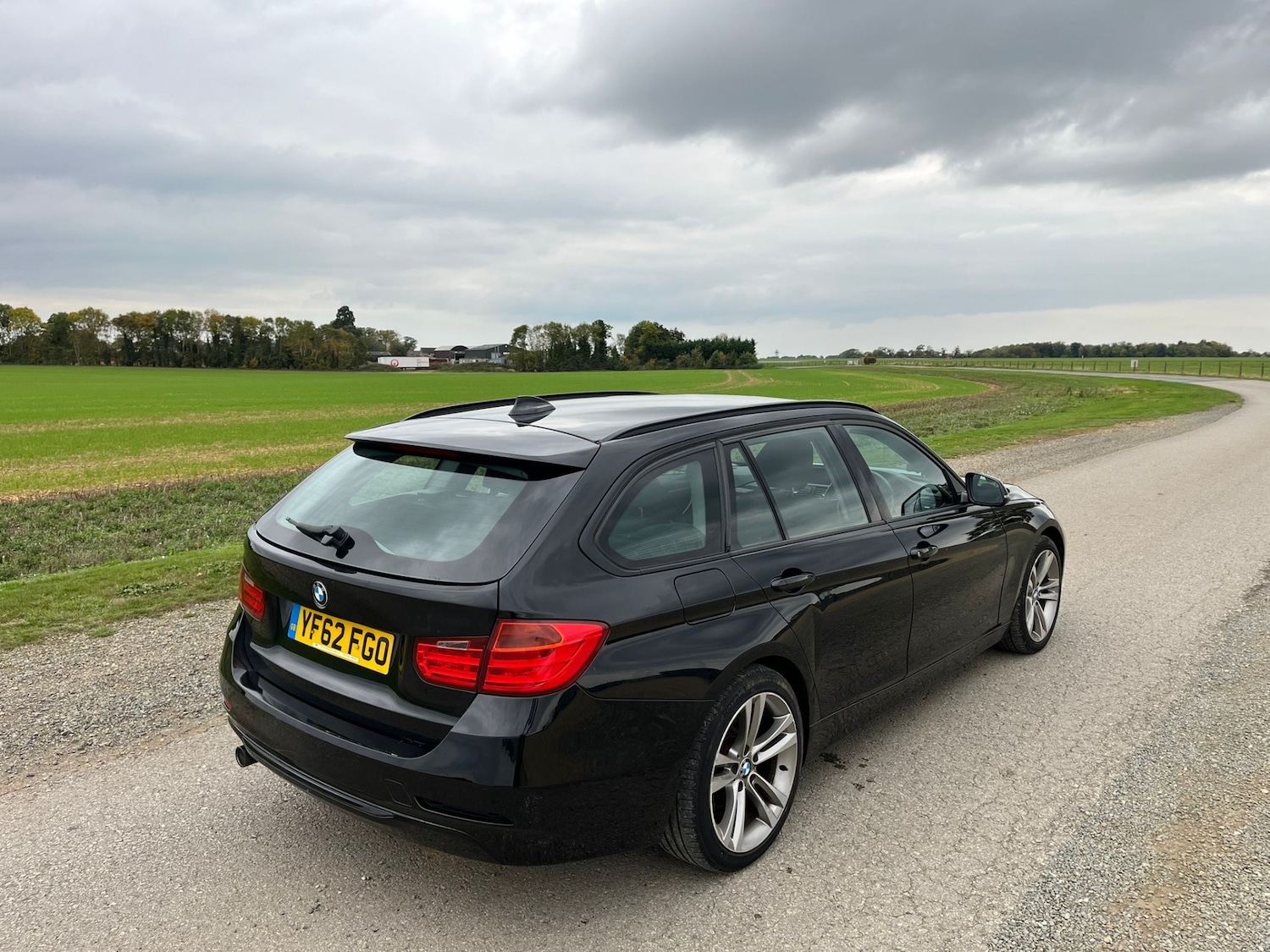 Used BMW 3 Series 2012 for sale - 76319242: Photo 2
