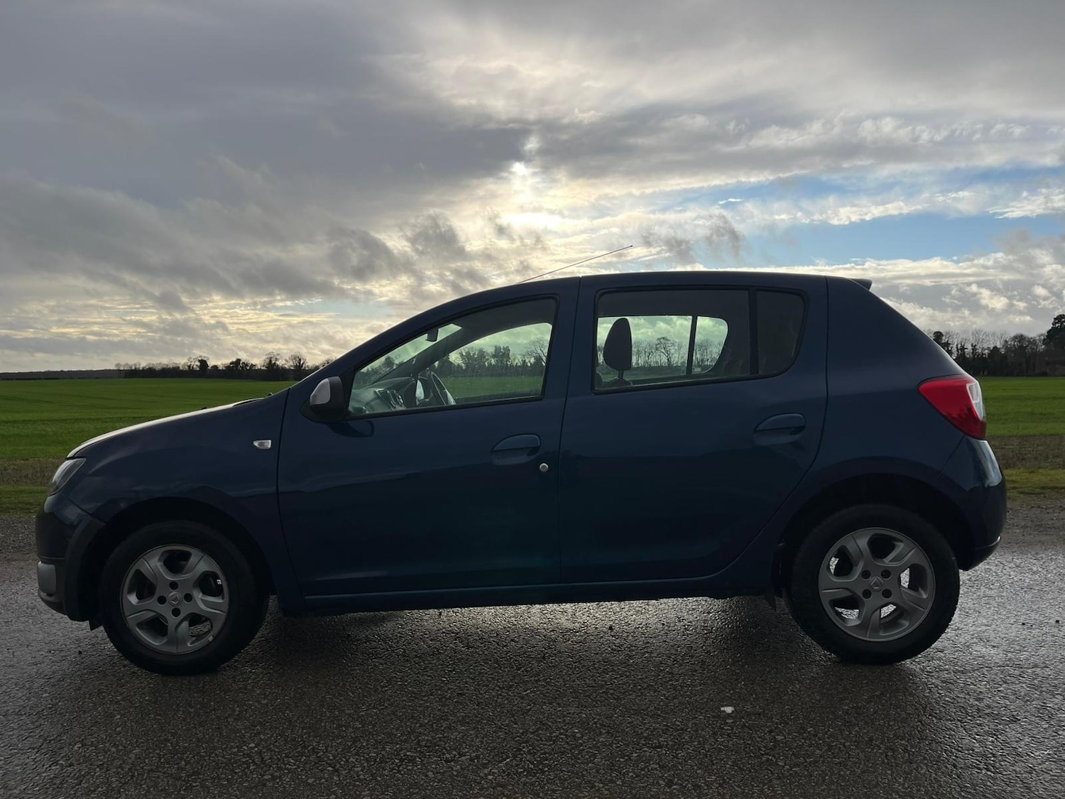 Used Dacia Sandero 2015 for sale - 77651496: Photo 22