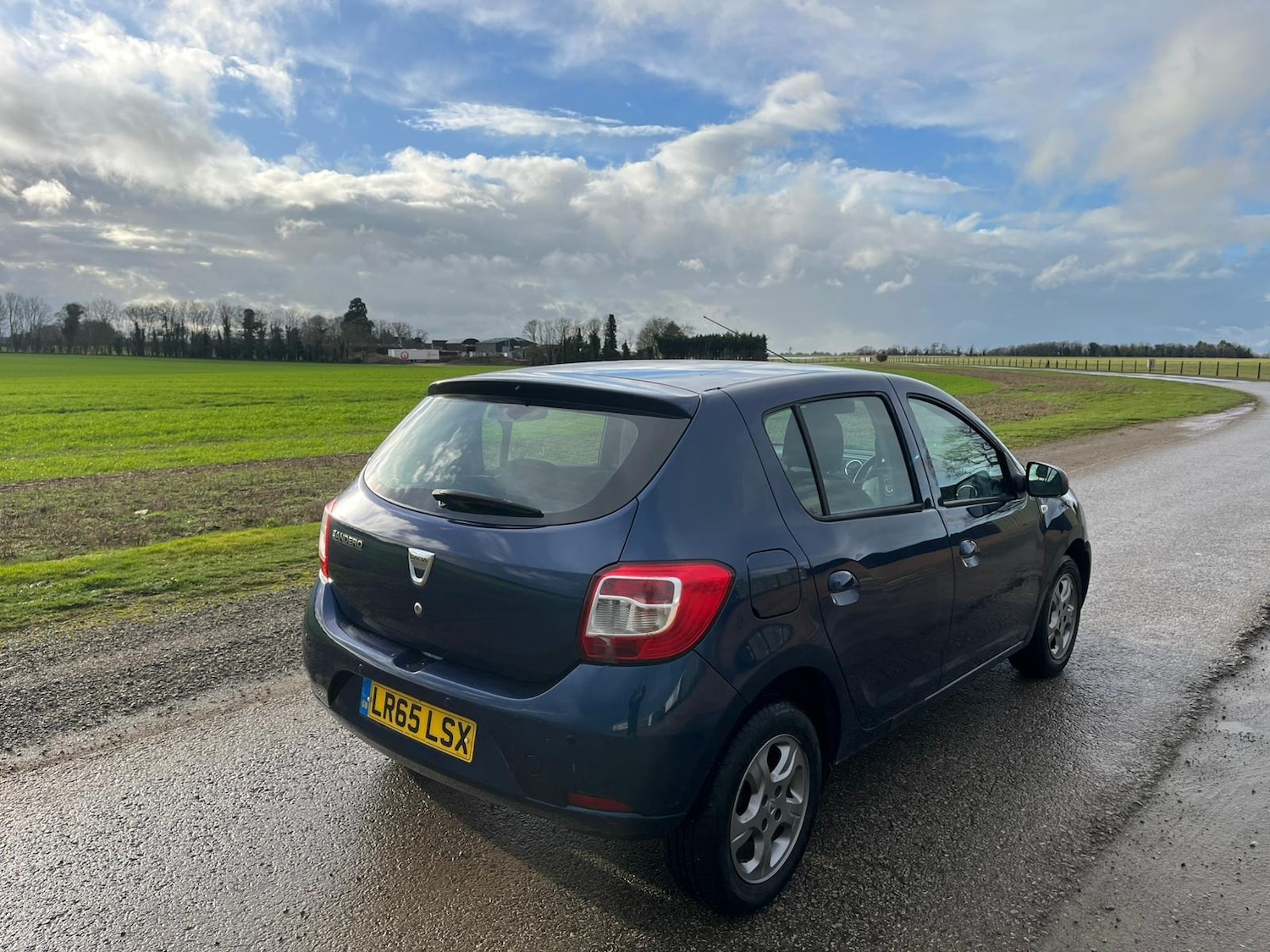 Used Dacia Sandero 2015 for sale - 77651496: Photo 4